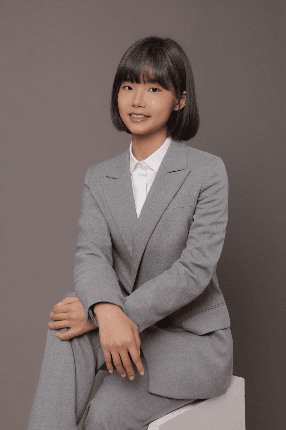 房產鈺習生 庭鈺 形象照